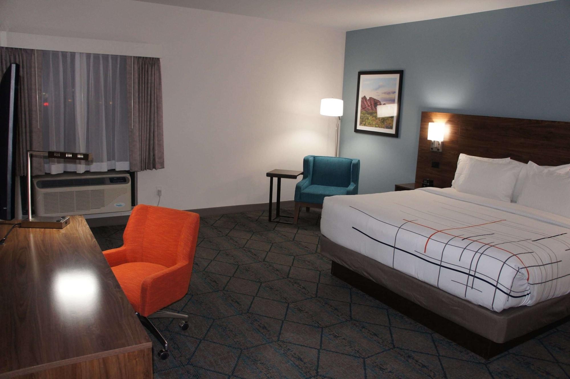La Quinta Inn & Suites By Wyndham Littleton-Red Rocks Экстерьер фото